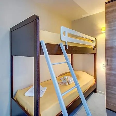 Vacanceole - Les Balcons D'aix 2*